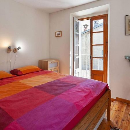 Sunny 1-Bed Apartment In Lovely Mountain Village La Brigue Zewnętrze zdjęcie