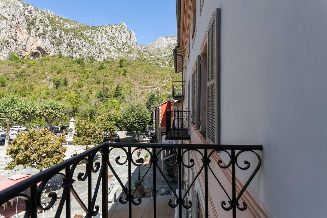 Sunny 1-Bed Apartment In Lovely Mountain Village La Brigue Zewnętrze zdjęcie